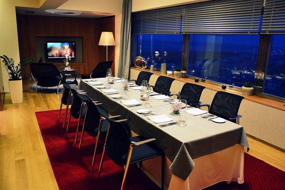 One Room Hotel Прага Екстер'єр фото